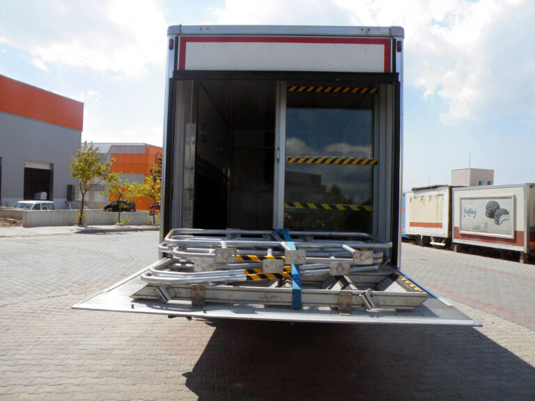 Showroom Aracı 27