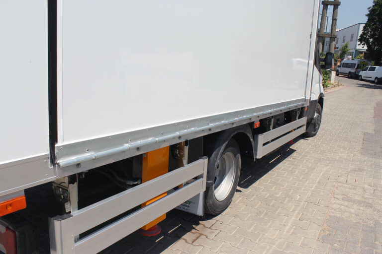 ARABUS POLYESTER KASA ÖZEL İVECO 18