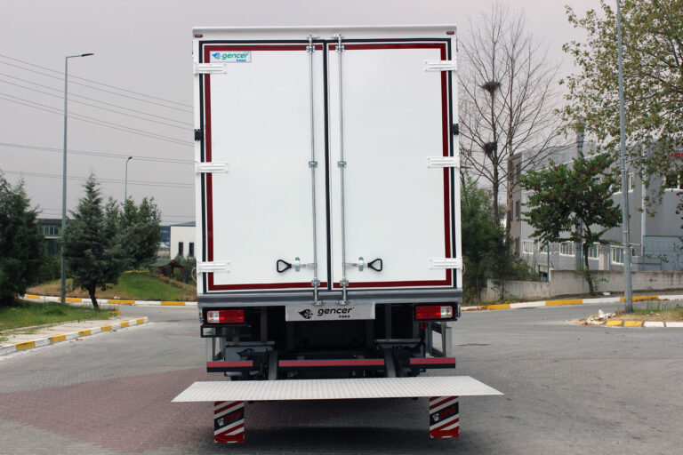 KAYAR PERDELİ BÜYÜK KASA 22