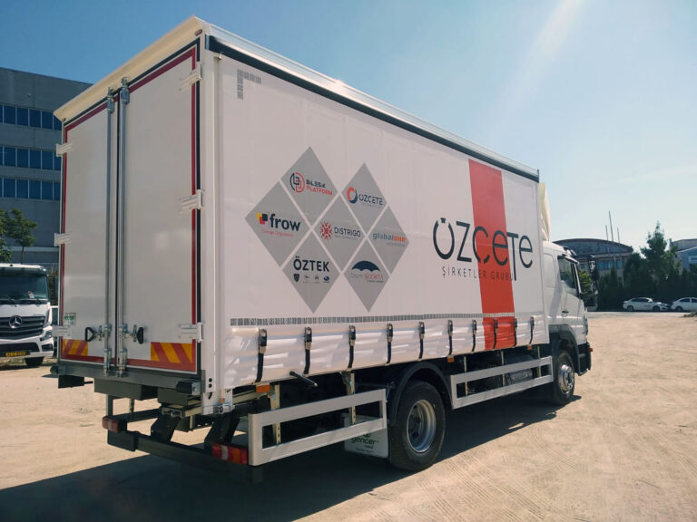 KAYAR PERDELİ BÜYÜK KASA 28